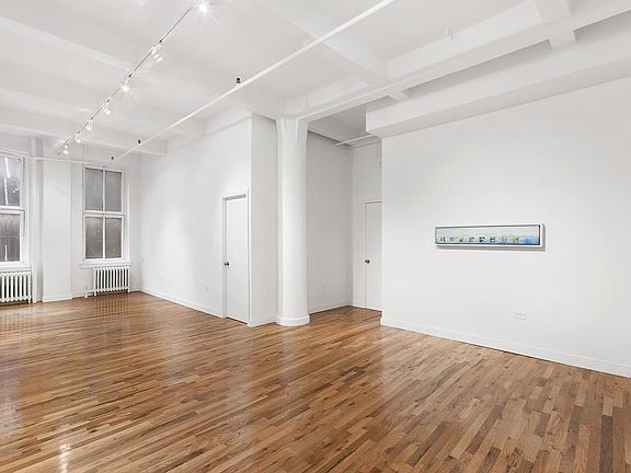 2nd image of 109 W 26th St Rm 6B