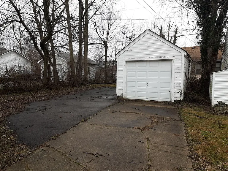 4109 Midway Ave — Photo 4