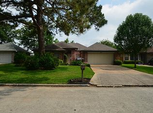 17022 Spruce Run Dr, Spring, TX 77379