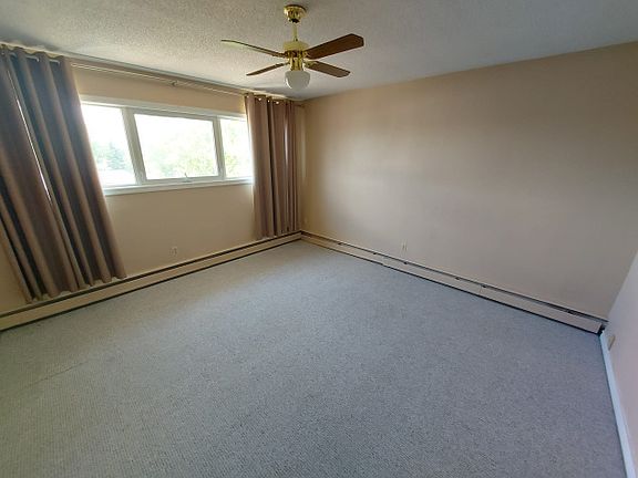 4th image of 3606 57th Ave