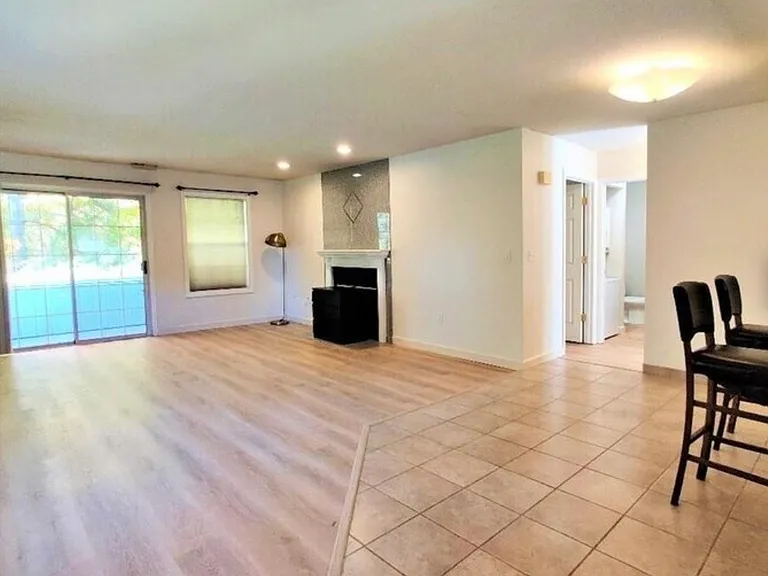 1201 Sunfield Dr — Photo 4