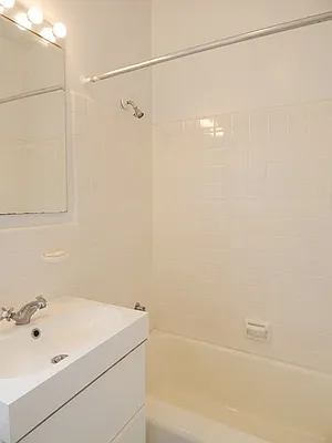 Rented by Rachel Realty | media 29