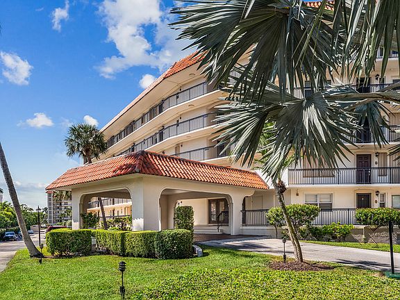 4th image of 2871 N Ocean Boulevard #M436