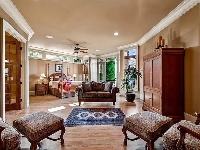 6407 Grand Marina Cir — Photo 46