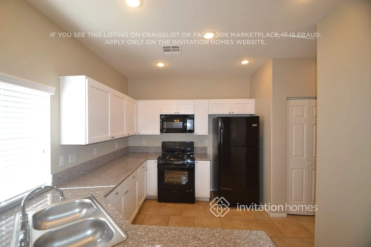 625 Blue Yucca St Las Vegas, NV 89144 — Photo 4