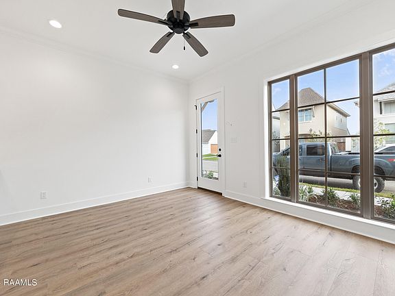 5th image of 115 Gaunt Ln #502