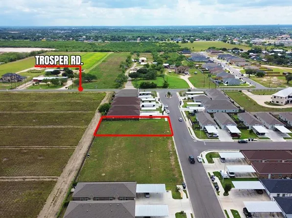 812 W Sunset Valley St #4, Mission, TX 78573