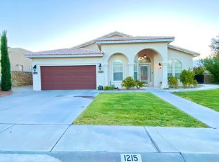 1215 Bubbling Wells Ct, Las Cruces, NM 88011