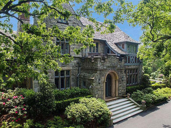 2nd image of 5 Oakledge Road