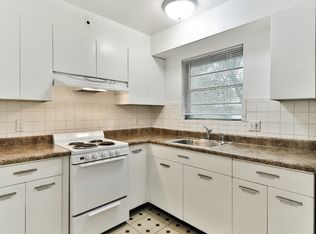 8435-8449 Atherton Dr #8445-2N, Saint Louis, MO 63130