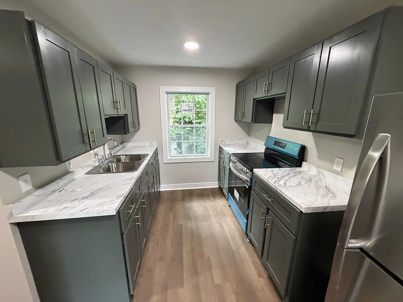 909 Blue Ridge Drive - A — Photo 4