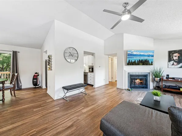 8903 Wrenwood Ln, Saint Louis, MO 63144