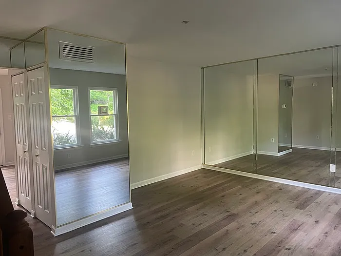 116 S Rock Glen Rd — Photo 2