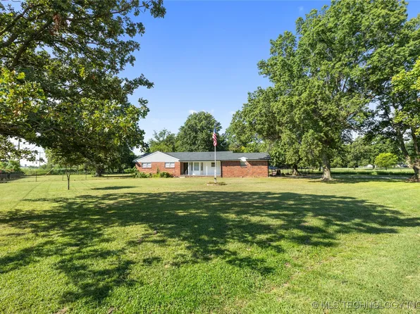 5950 E Everetts Point, Oologah, OK 74053