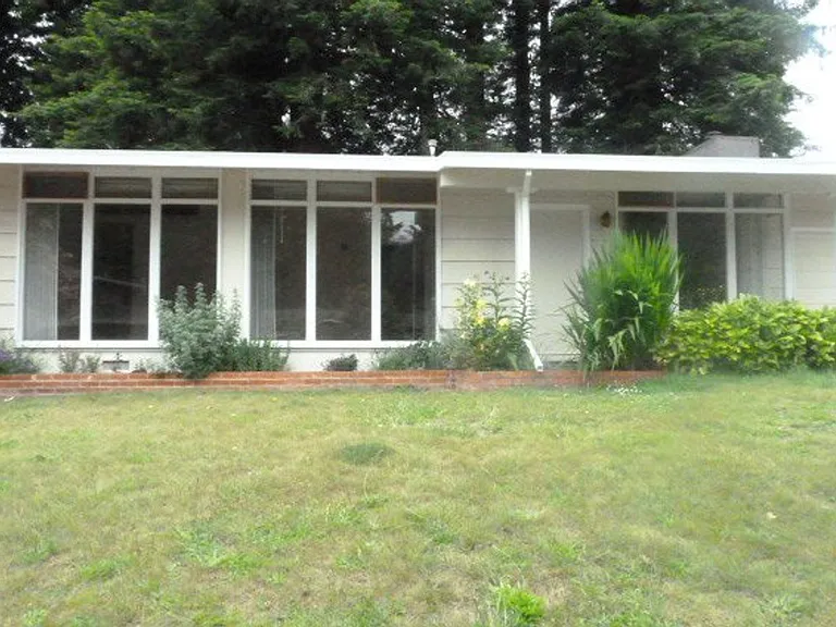 745 Shirley Blvd — Photo 1