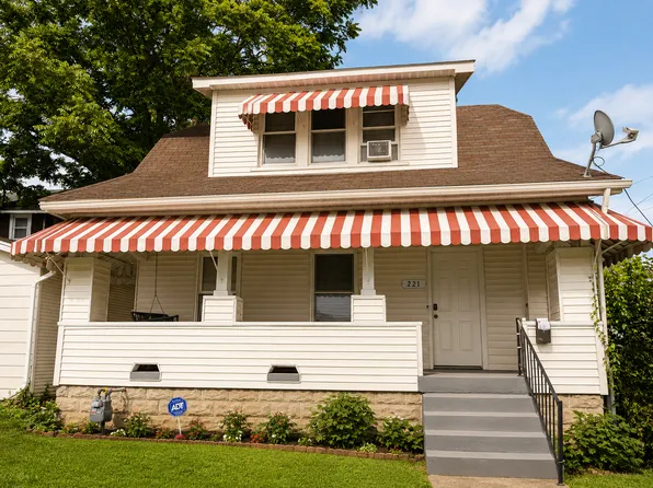 221.5 Russell St, Charleston, WV 25302
