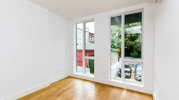 Rented by Nooklyn NYC LLC | media 36