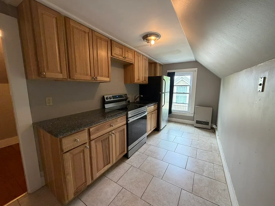 Kitchen with rinnai heater