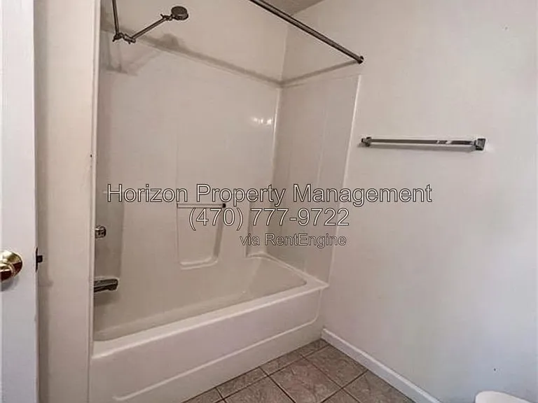 3971 Hidden Hollow Dr — Photo 14