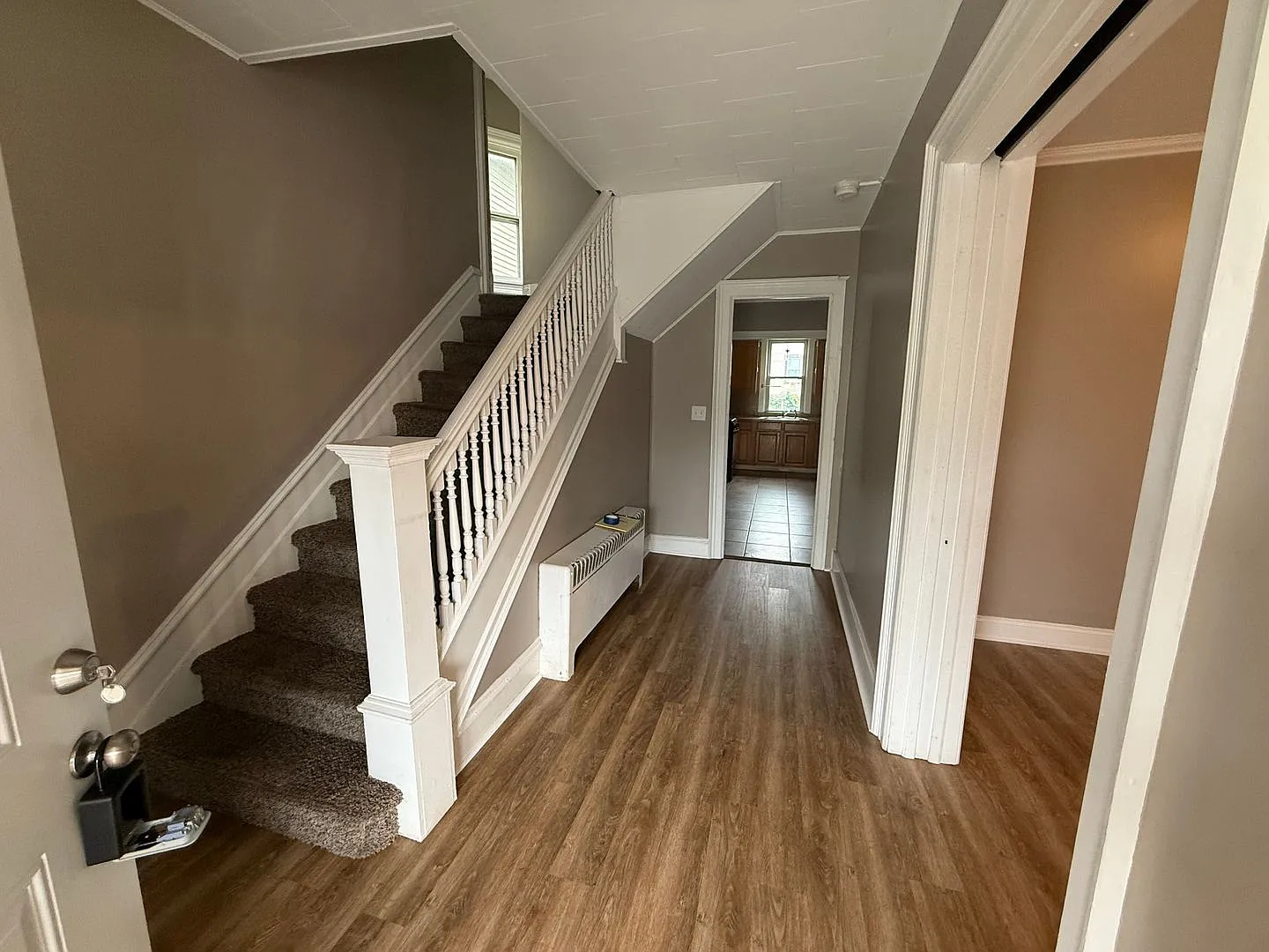 Charming 4Bedroom SingleFamily Home | Section8 Eligible — Photo 4
