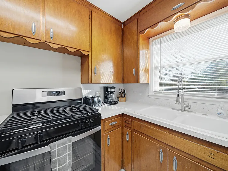 702 E Karma Ave — Photo 11