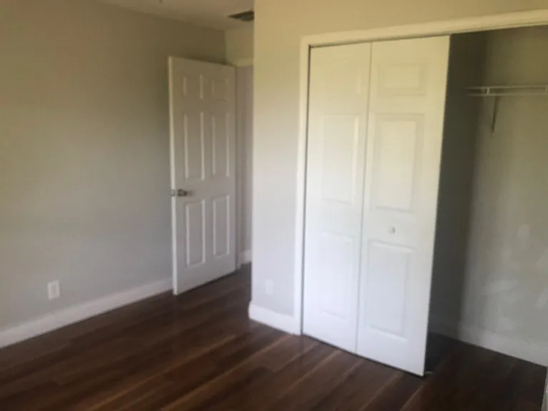 SW Idol Ave — Photo 17
