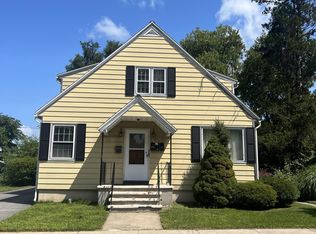 1071 Van Velsen St, Schenectady, NY 12303