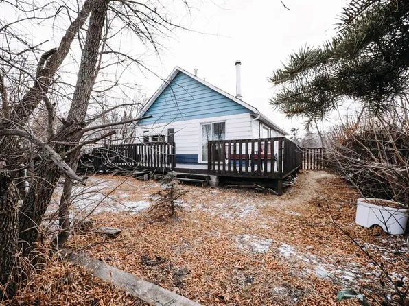 10435 N 104th Ave, Grande Prairie, AB T8V 1G1