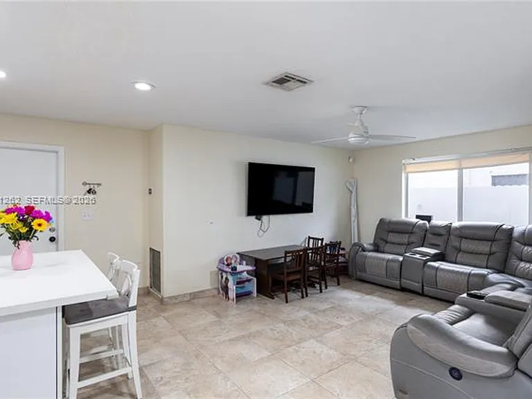 2400 NW 103rd Ave #2400 — Photo 15