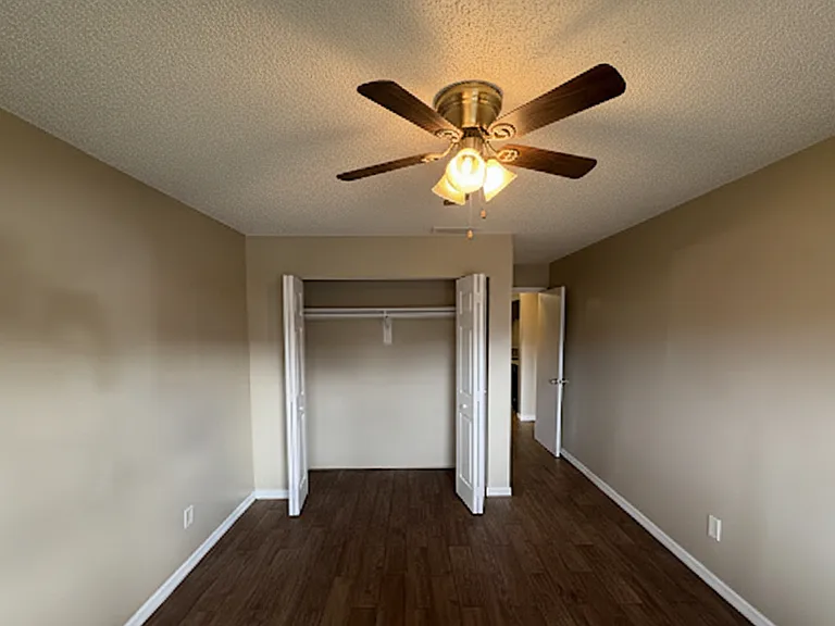610 Kenwick Cir #103 — Photo 9