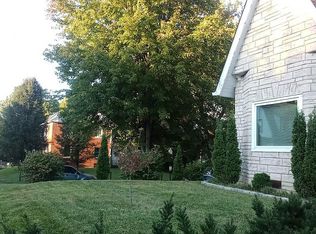 715 Cedar Grove Ct, Louisville, KY 40212