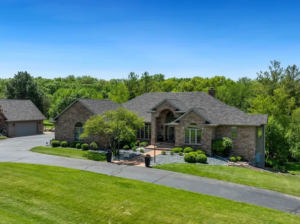 2671 E Breckenridge Dr, Byron, IL 61010