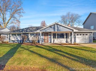703 Wakeman Ave, Wheaton, IL 60187