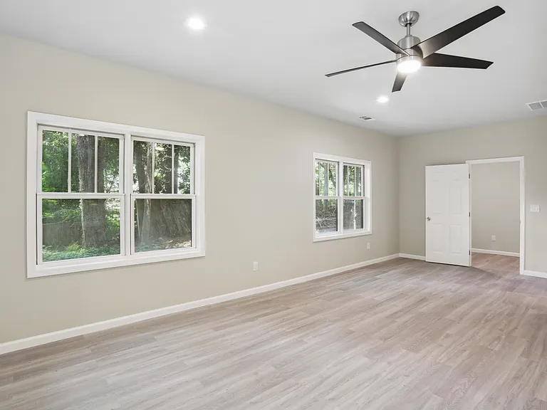 1827 Mount Brian Rd NE — Photo 5