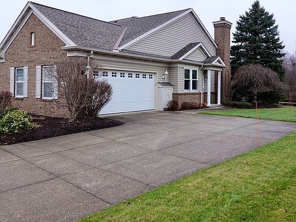 2nd image of 9908 Country Club Cir