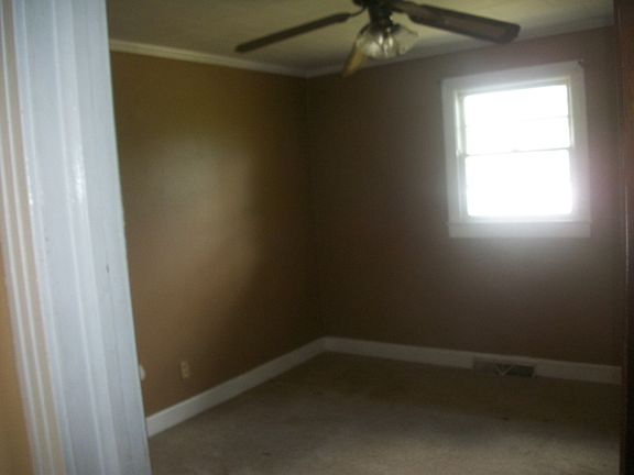 4th image of 117 Florida Ave