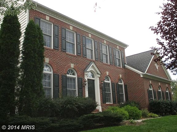 2nd image of 42995 Farmingdale Dr