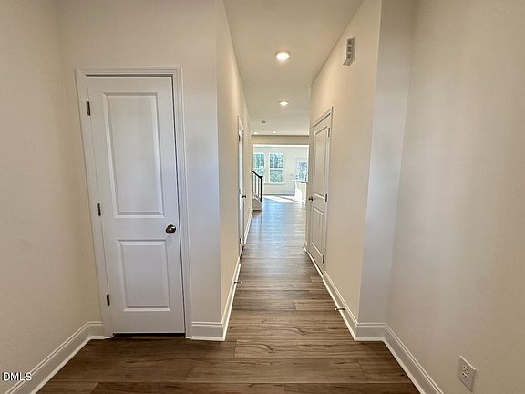 5th image of 931 Kensley Grove Ln