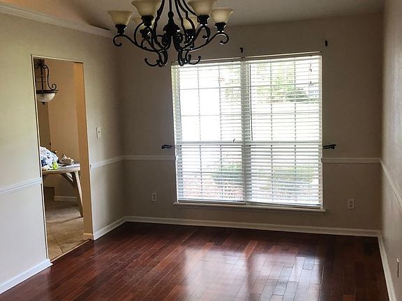 5th image of 7910 Reynolds Dr