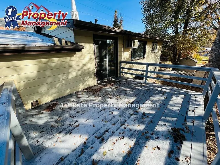 2717 1/2 W Hill Rd — Photo 11