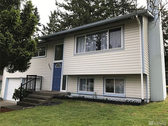 3rd image of 3045 Shorewood Ln SE