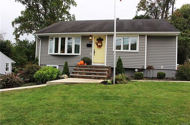 1st image of 25 Barnes Dr