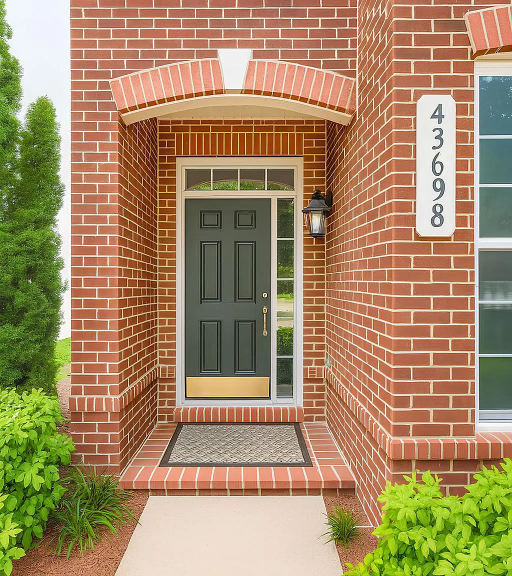 5 bed, 4.5 bath, 3648 sqft, $4,200 — Photo 2