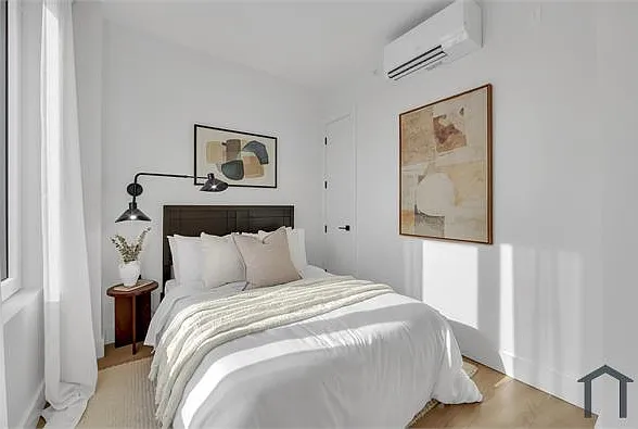 2 bed, $3,200 — Photo 4