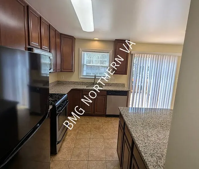 12341 Newcastle Loop — Photo 10