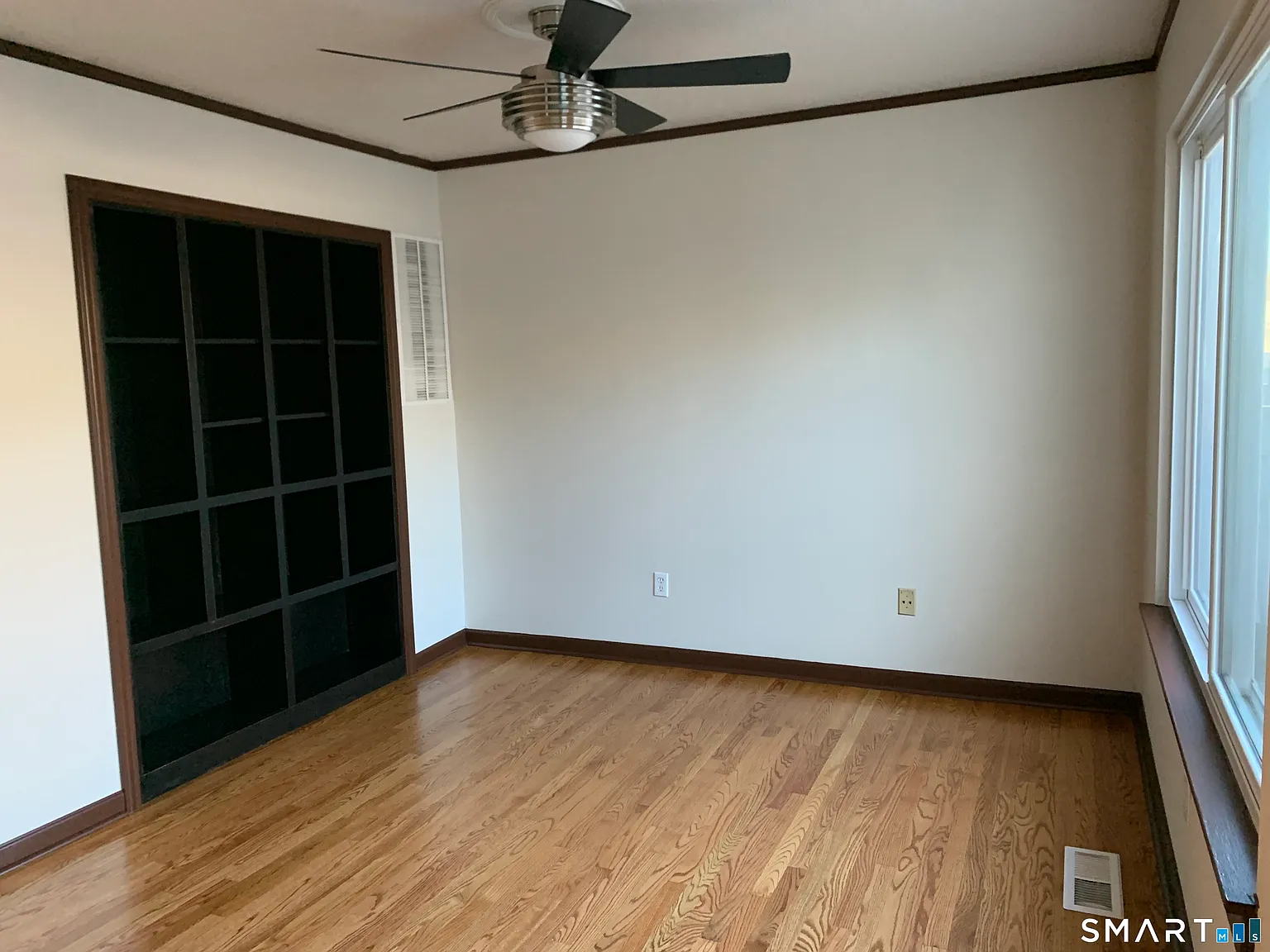 3 bed, 2.5 bath, 1464 sqft, $2,800 — Photo 2
