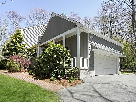 3rd image of 57 Deerfield Ave