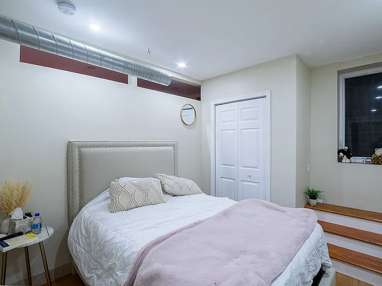 1122 E Passyunk Ave — Photo 18