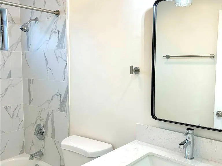 2728 Crestmoore Pl #3 — Photo 12