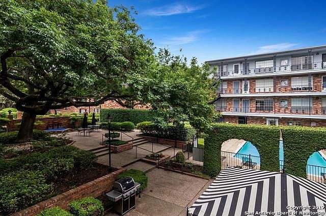 1st image of 8401 N New Braunfels Ave APT 220A